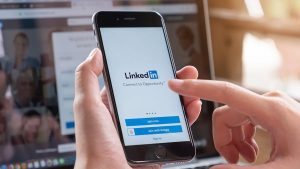 Mejores horas y días para publicar en Linkedin